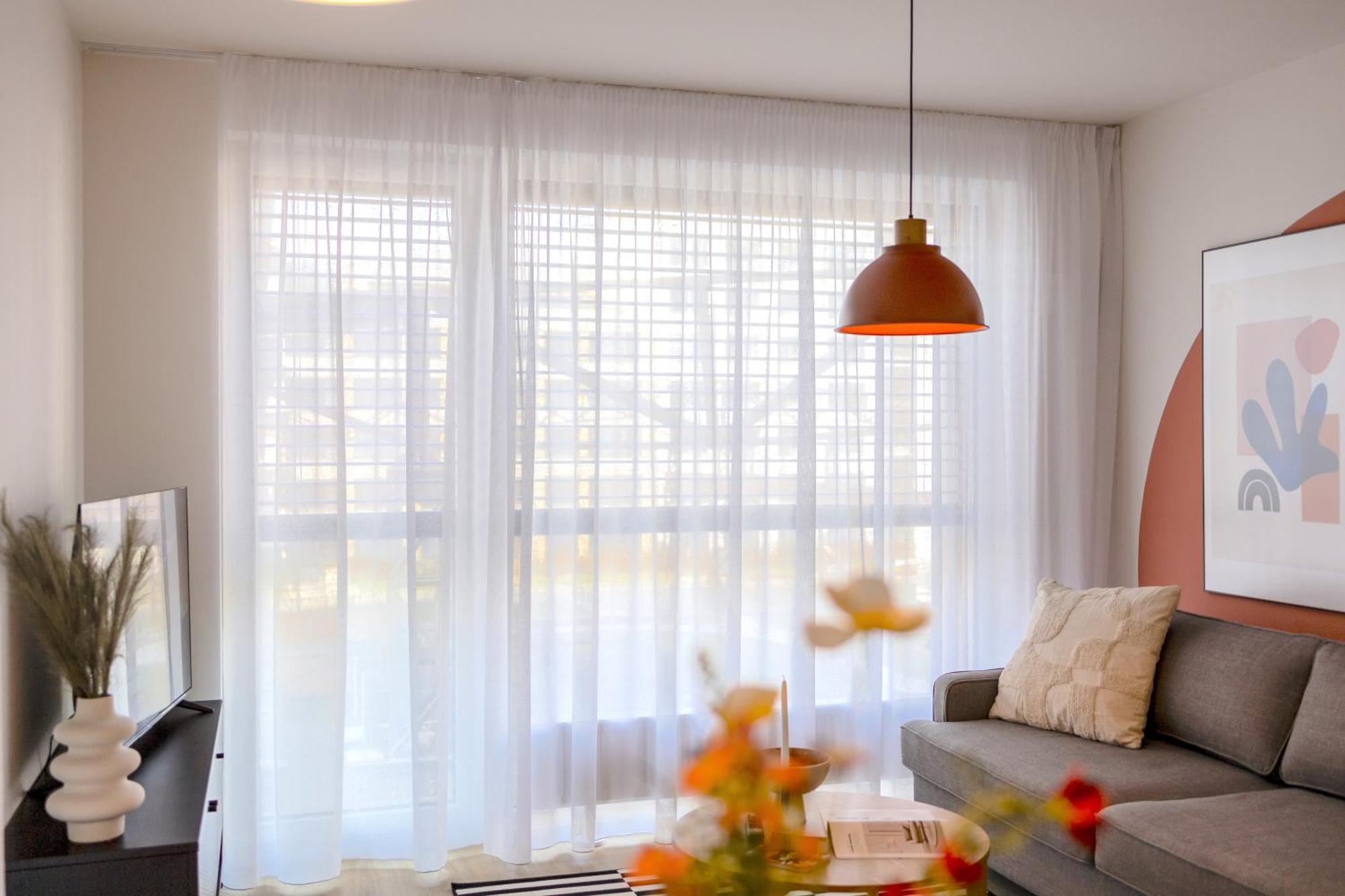 Design Apartment - Balcony, Free Parking, Yoga, 10 Mins To Center, By Gravity Praha Bagian luar foto