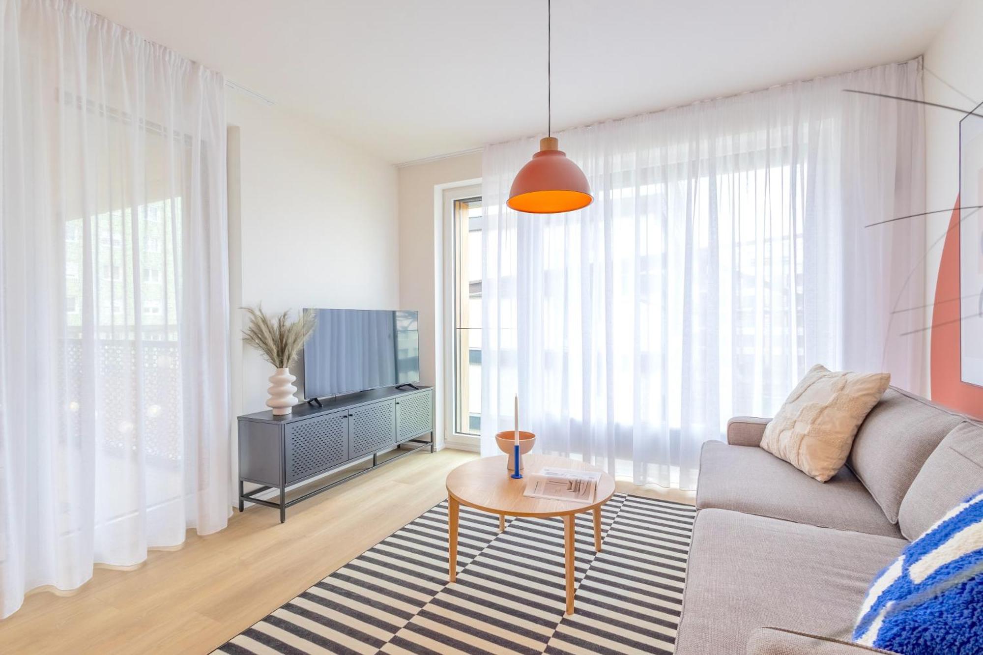 Design Apartment - Balcony, Free Parking, Yoga, 10 Mins To Center, By Gravity Praha Bagian luar foto